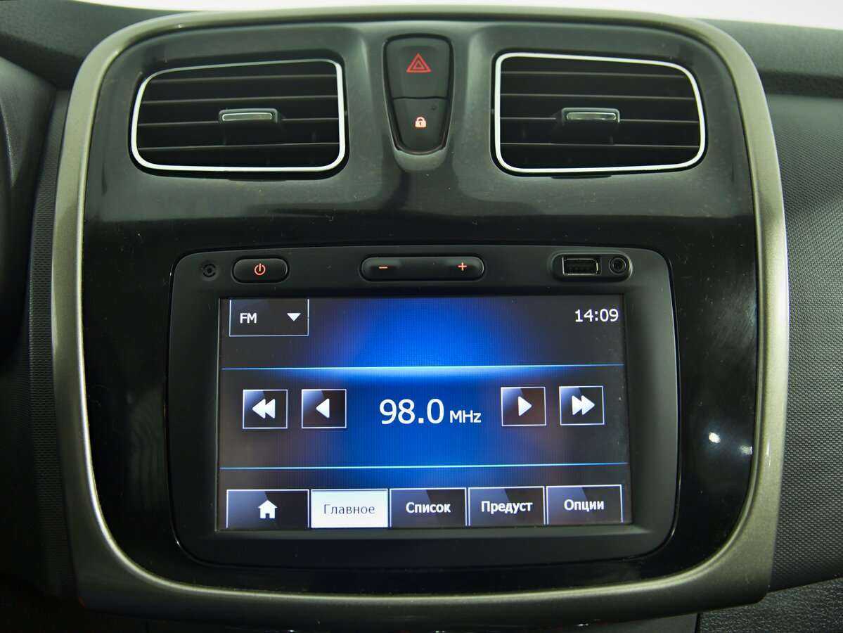 Купить Renault Logan, 2015, 61 049 км, фото №12