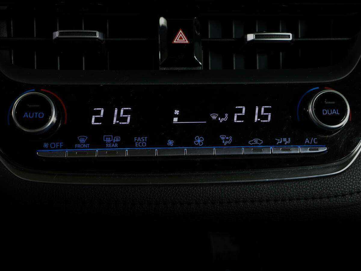 Купить Toyota Corolla, 2019, 70 000 км, фото №18