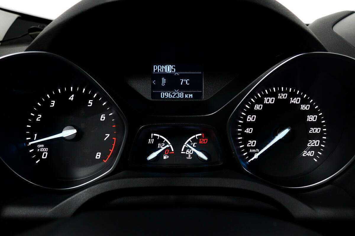 Купить Ford Kuga, 2015, 96 231 км, фото №10