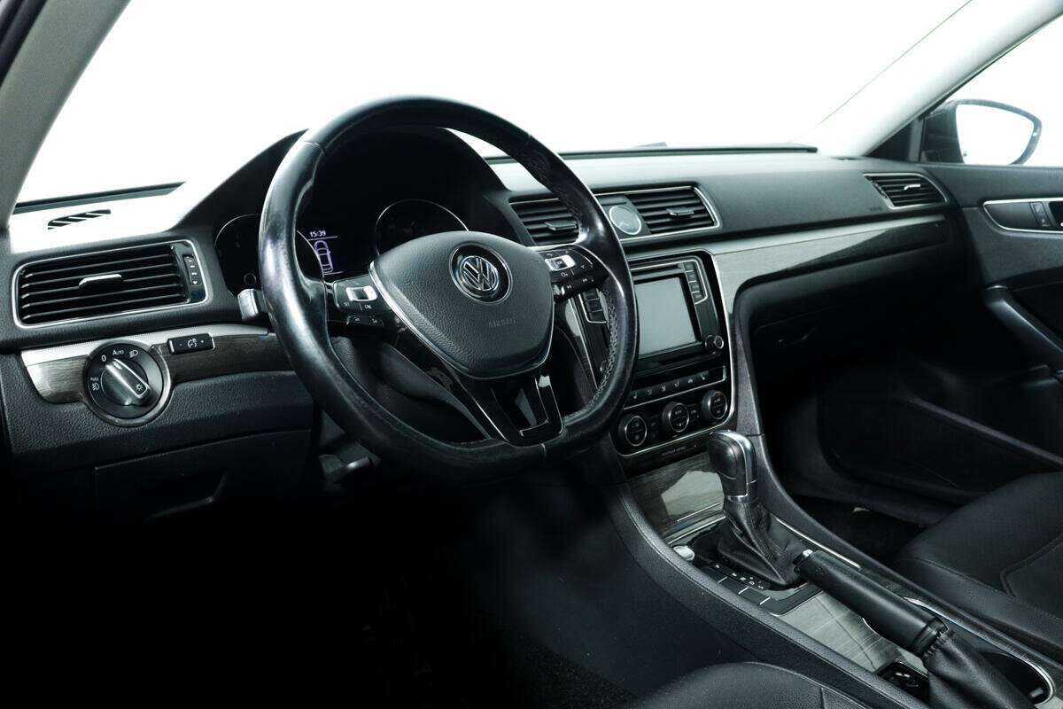 Купить Volkswagen Passat, 2017, 135 577 км, фото №13