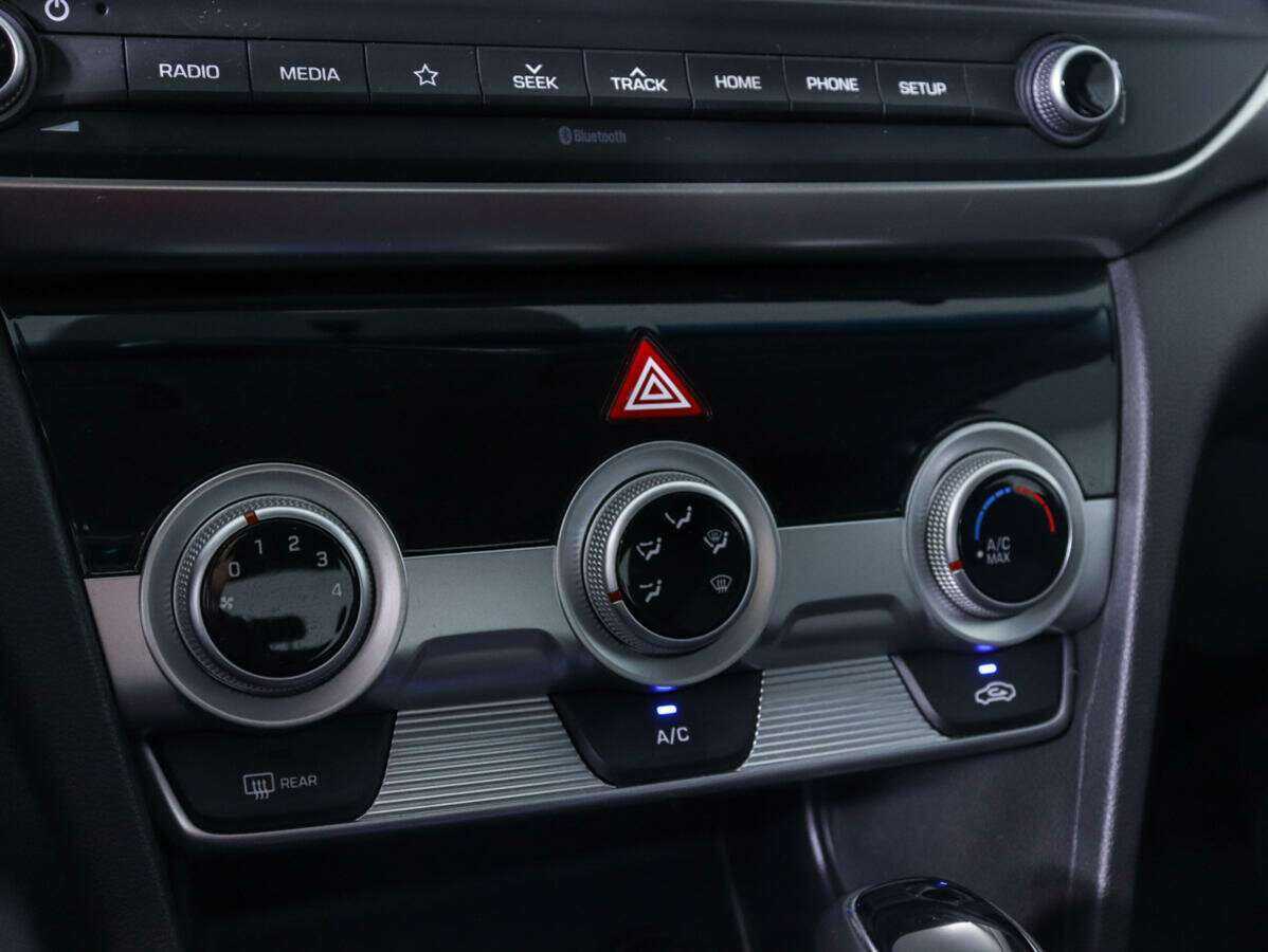 Купить Hyundai Elantra, 2020, 42 303 км, фото №10