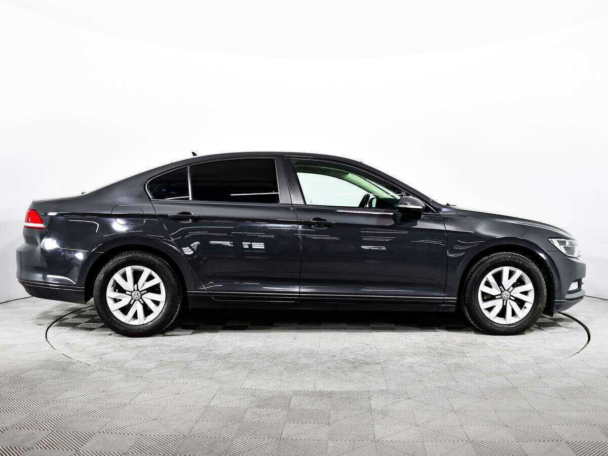 Купить Volkswagen Passat, 2017, 130 450 км, фото №4