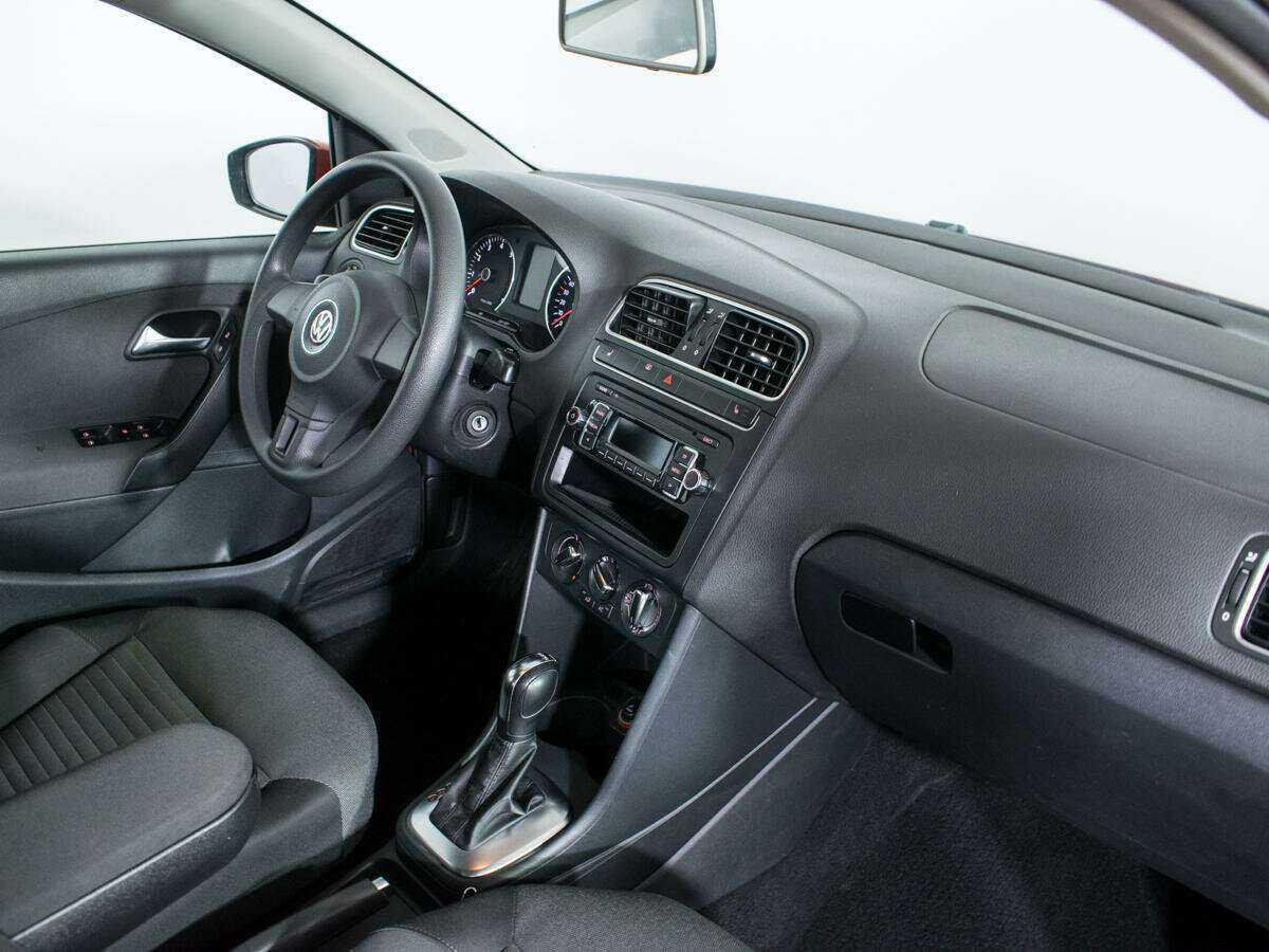 Купить Volkswagen Polo, 2012, 121 850 км, фото №9