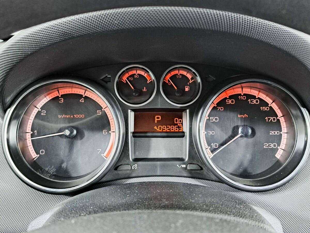 Купить Peugeot 408, 2013, 92 860 км, фото №9