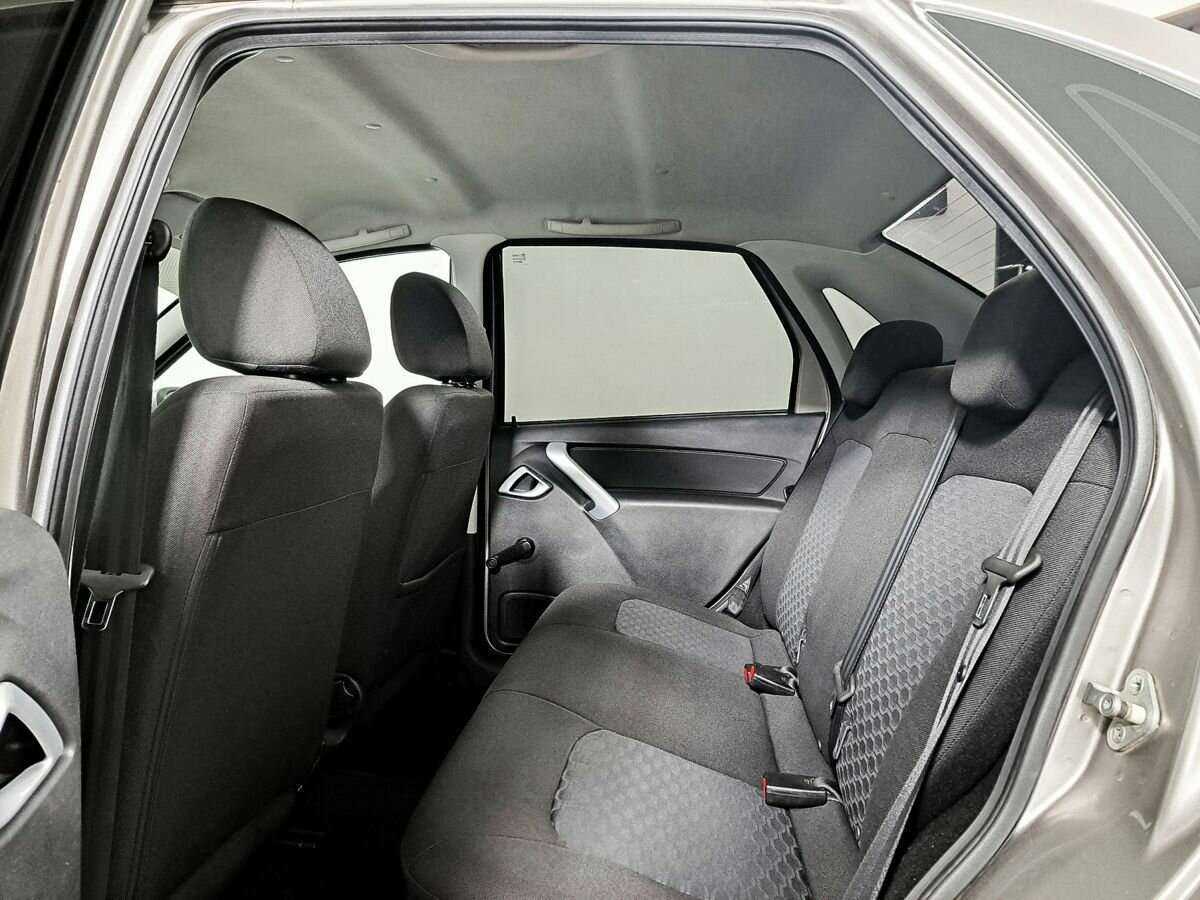 Купить Lada (ВАЗ) Granta, 2019, 74 627 км, фото №10