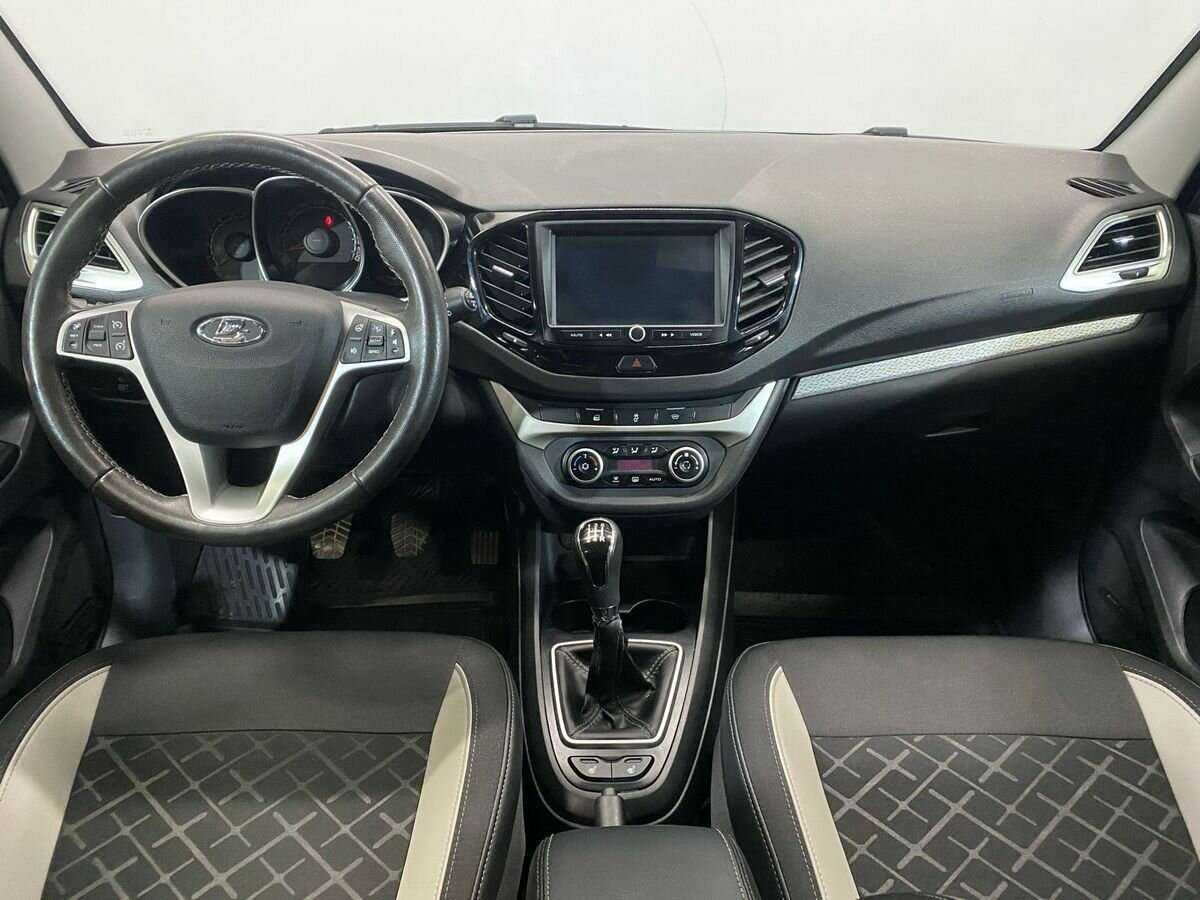 Купить Lada (ВАЗ) Vesta SW Cross, 2021, 63 366 км, фото №9