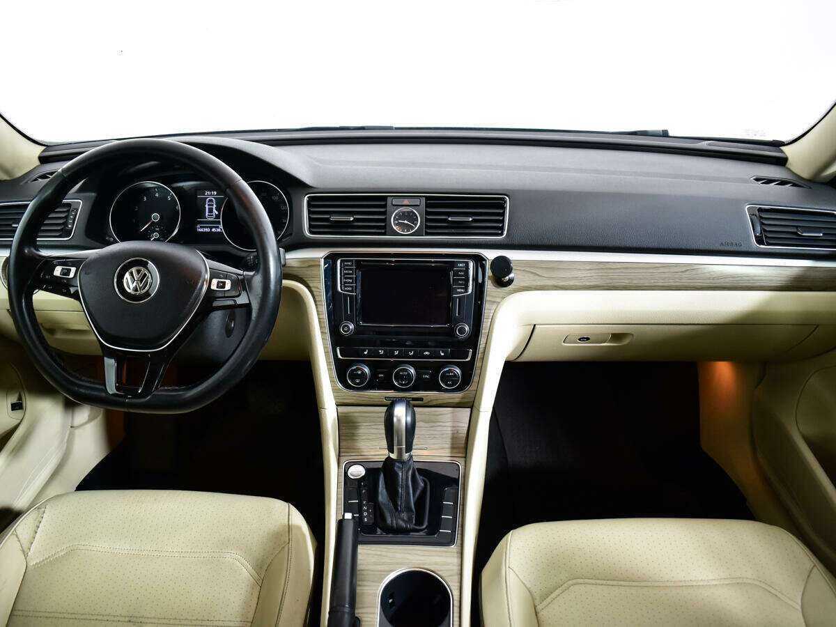 Купить Volkswagen Passat, 2016, 165 000 км, фото №12
