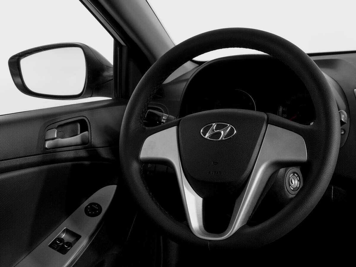 Купить Hyundai Solaris, 2015, 182 000 км, фото №14