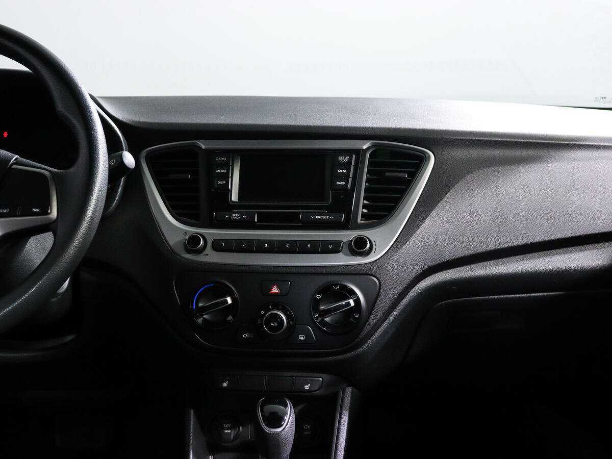 Купить Hyundai Solaris, 2017, 74 058 км, фото №11