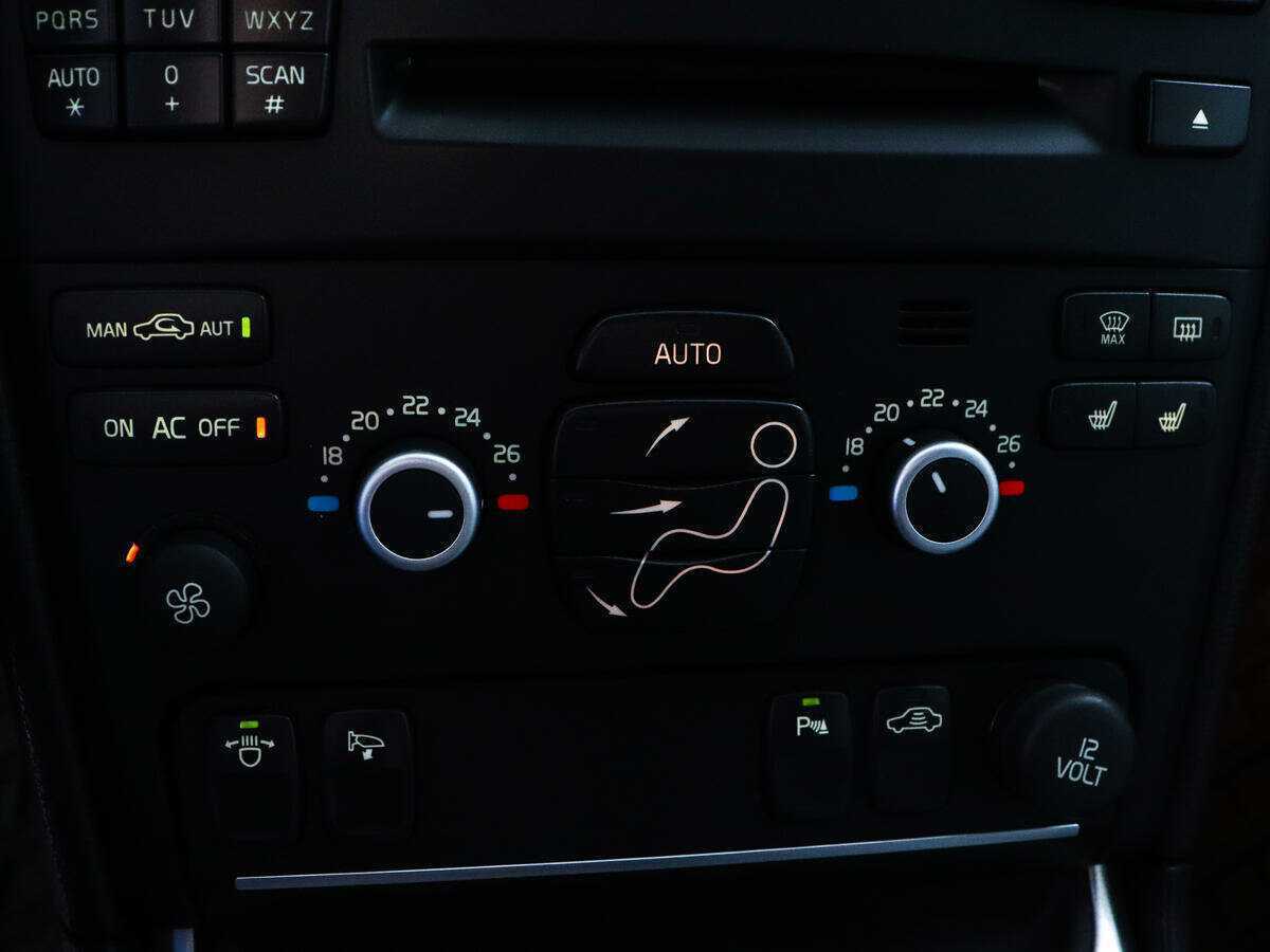 Купить Volvo XC90, 2014, 132 737 км, фото №15