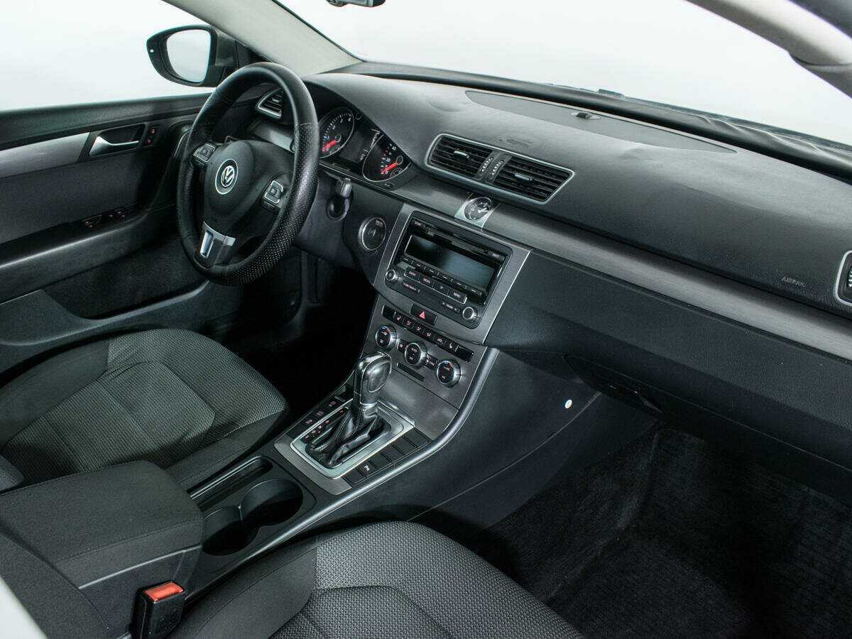 Купить Volkswagen Passat, 2012, 209 747 км, фото №9