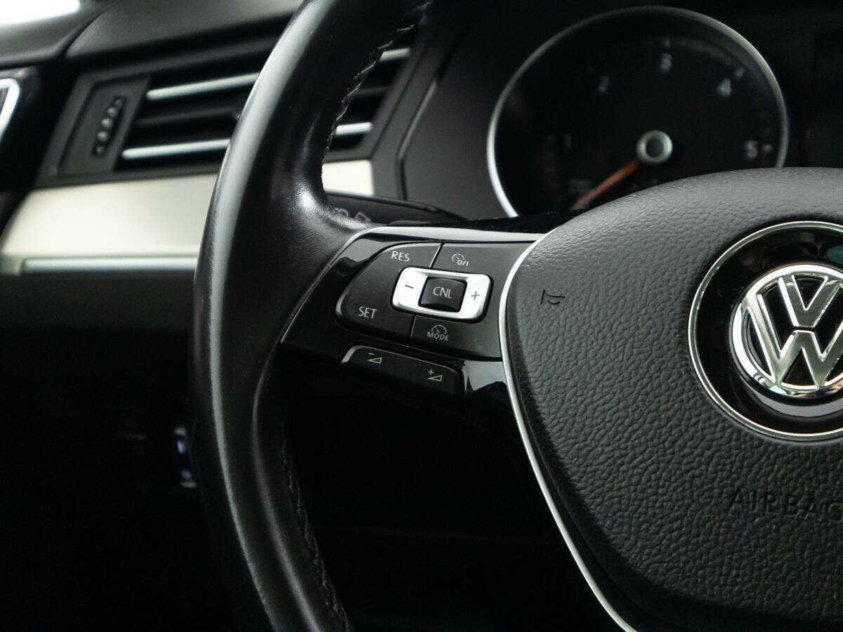 Купить Volkswagen Passat DSG7, 2017, 210 270 км, фото №18