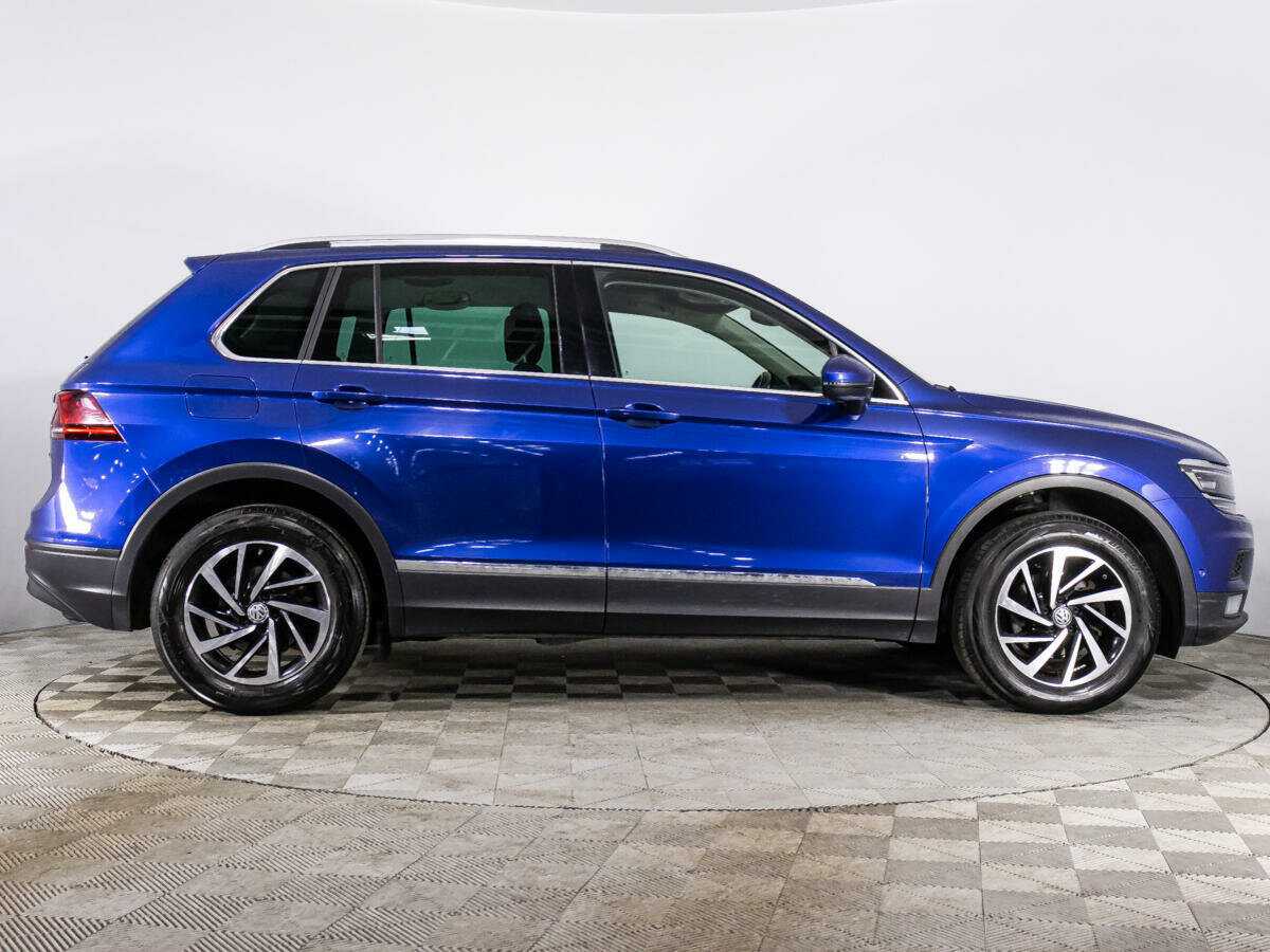 Купить Volkswagen Tiguan, 2018, 141 557 км, фото №4