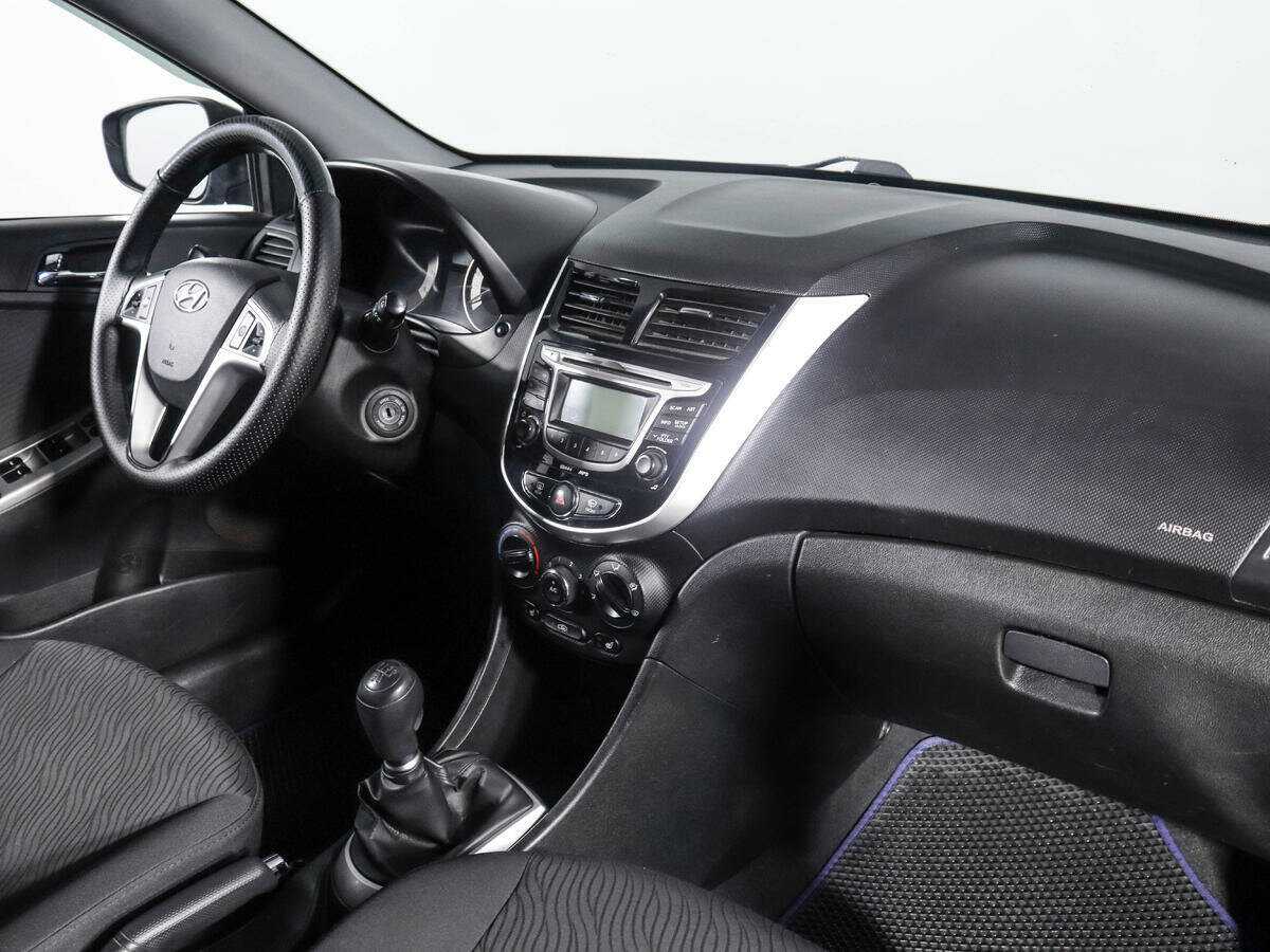 Купить Hyundai Solaris, 2013, 219 486 км, фото №7