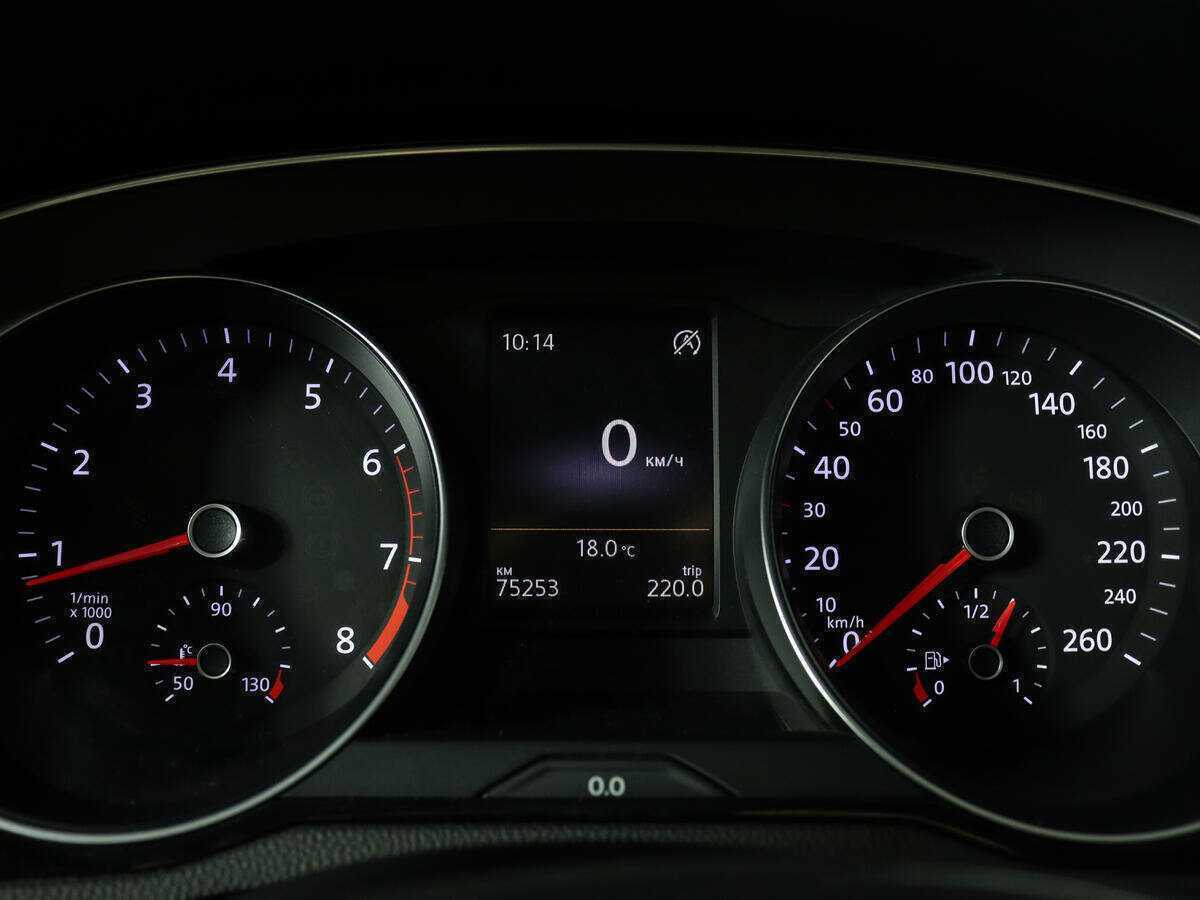 Купить Volkswagen Passat, 2016, 75 100 км, фото №9