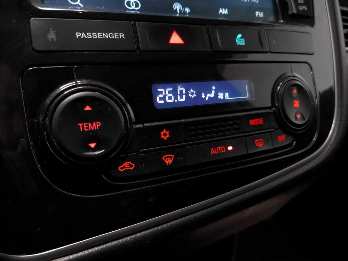 Купить Mitsubishi Outlander, 2017, 129 844 км, фото №15