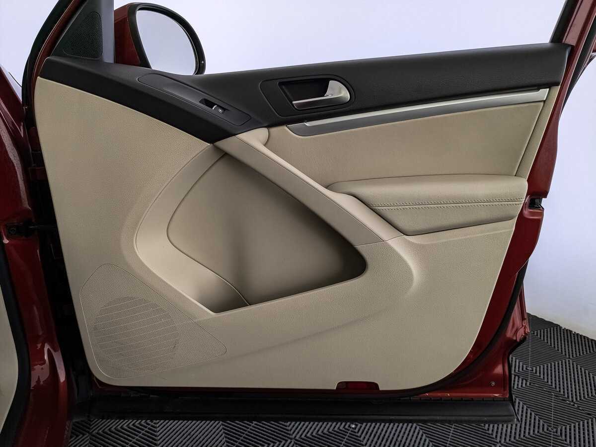 Купить Volkswagen Tiguan, 2014, 124 149 км, фото №21