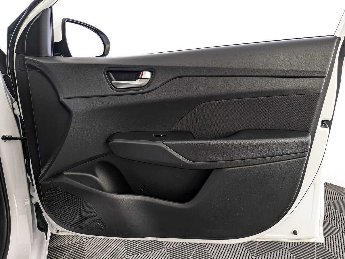 Купить Hyundai Solaris, 2022, 26 873 км, фото №19