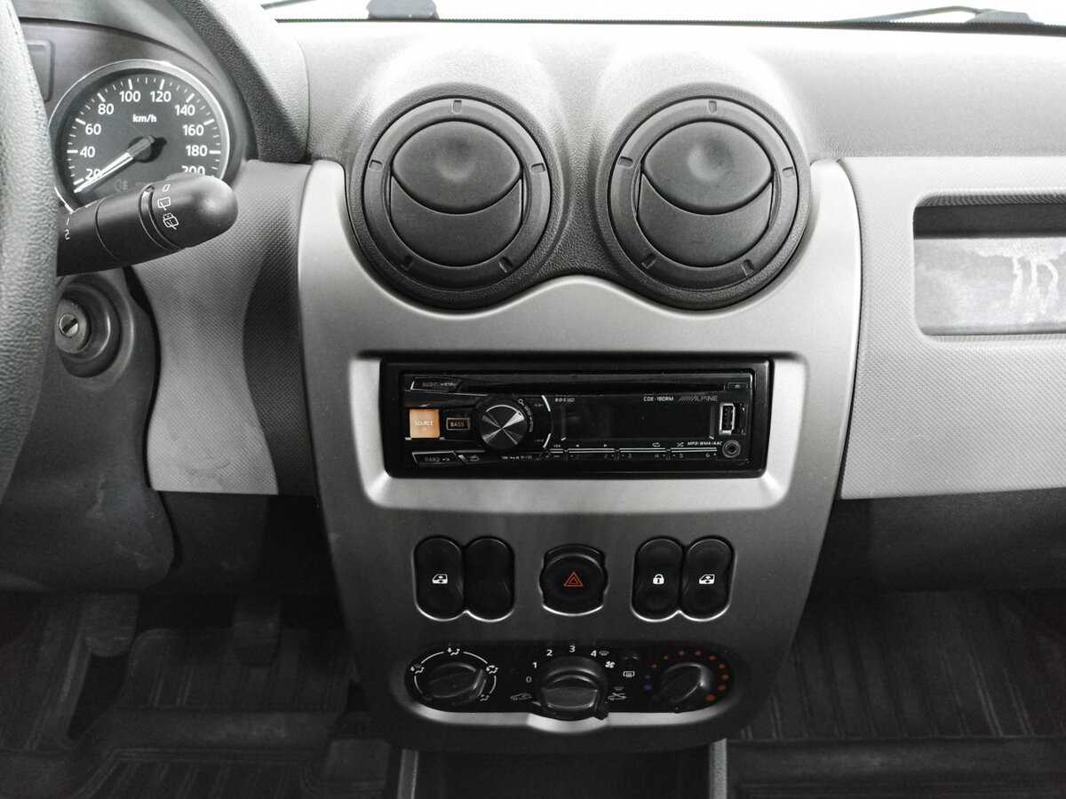 Купить Renault Sandero, 2014, 64 239 км, фото №12