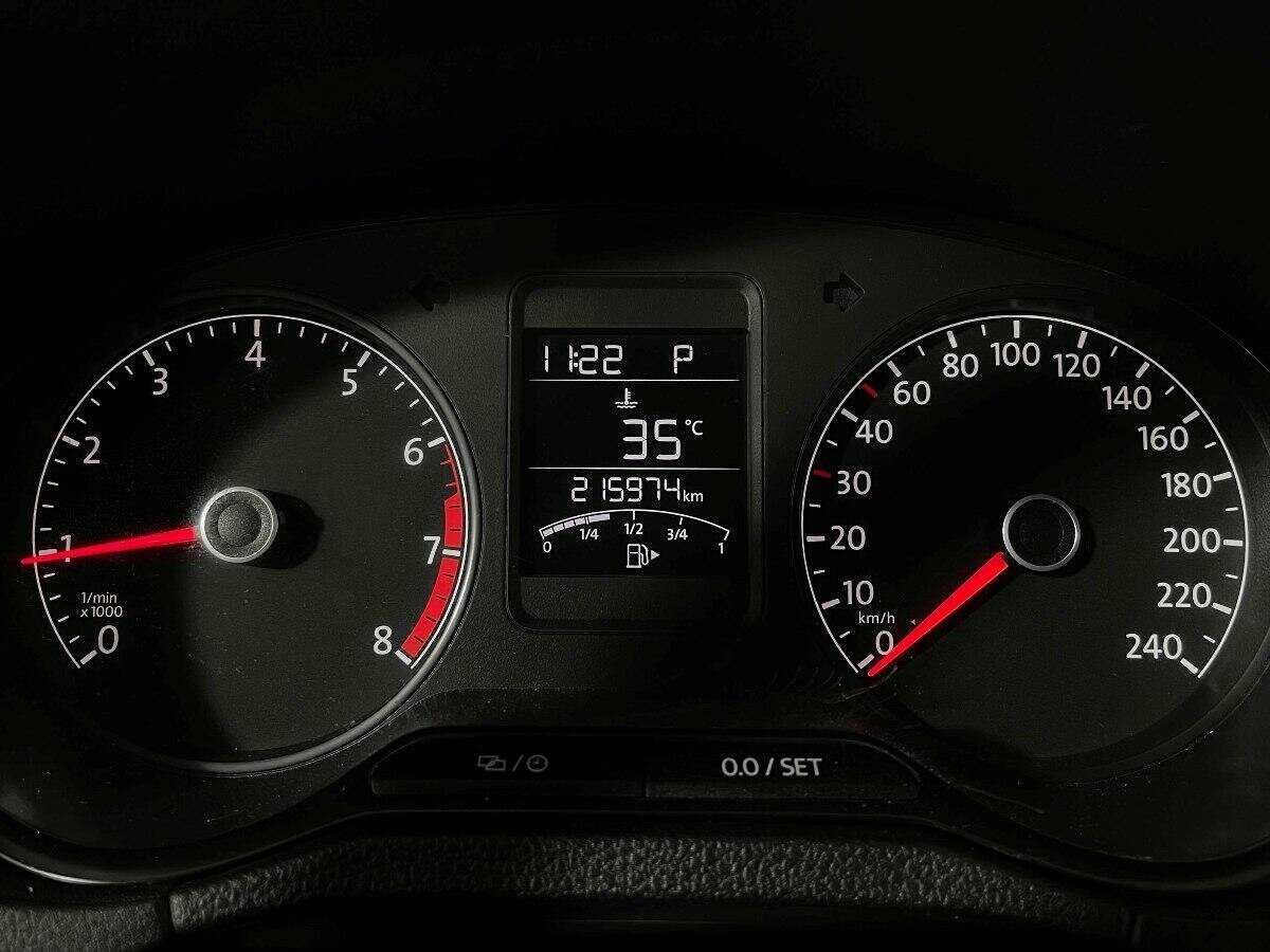 Купить Volkswagen Polo, 2016, 215 960 км, фото №11