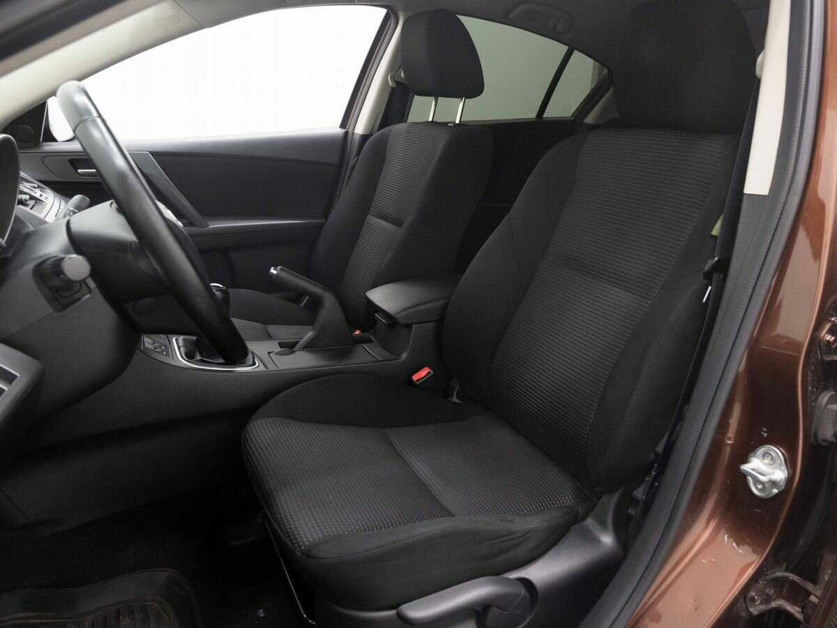 Купить Mazda 3, 2012, 251 700 км, фото №9