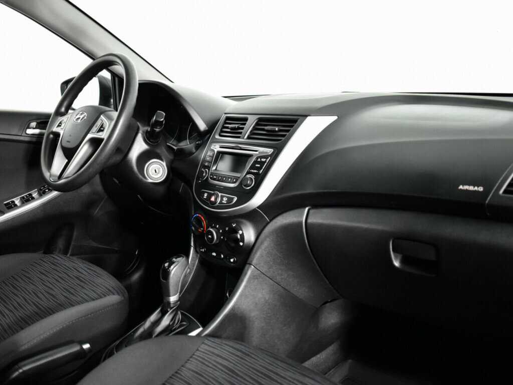 Купить Hyundai Solaris, 2015, 157 587 км, фото №9