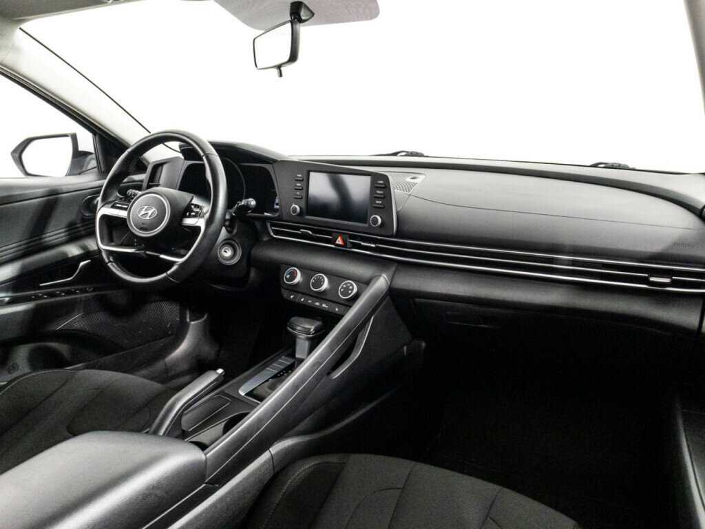 Купить Hyundai Elantra, 2021, 44 775 км, фото №9