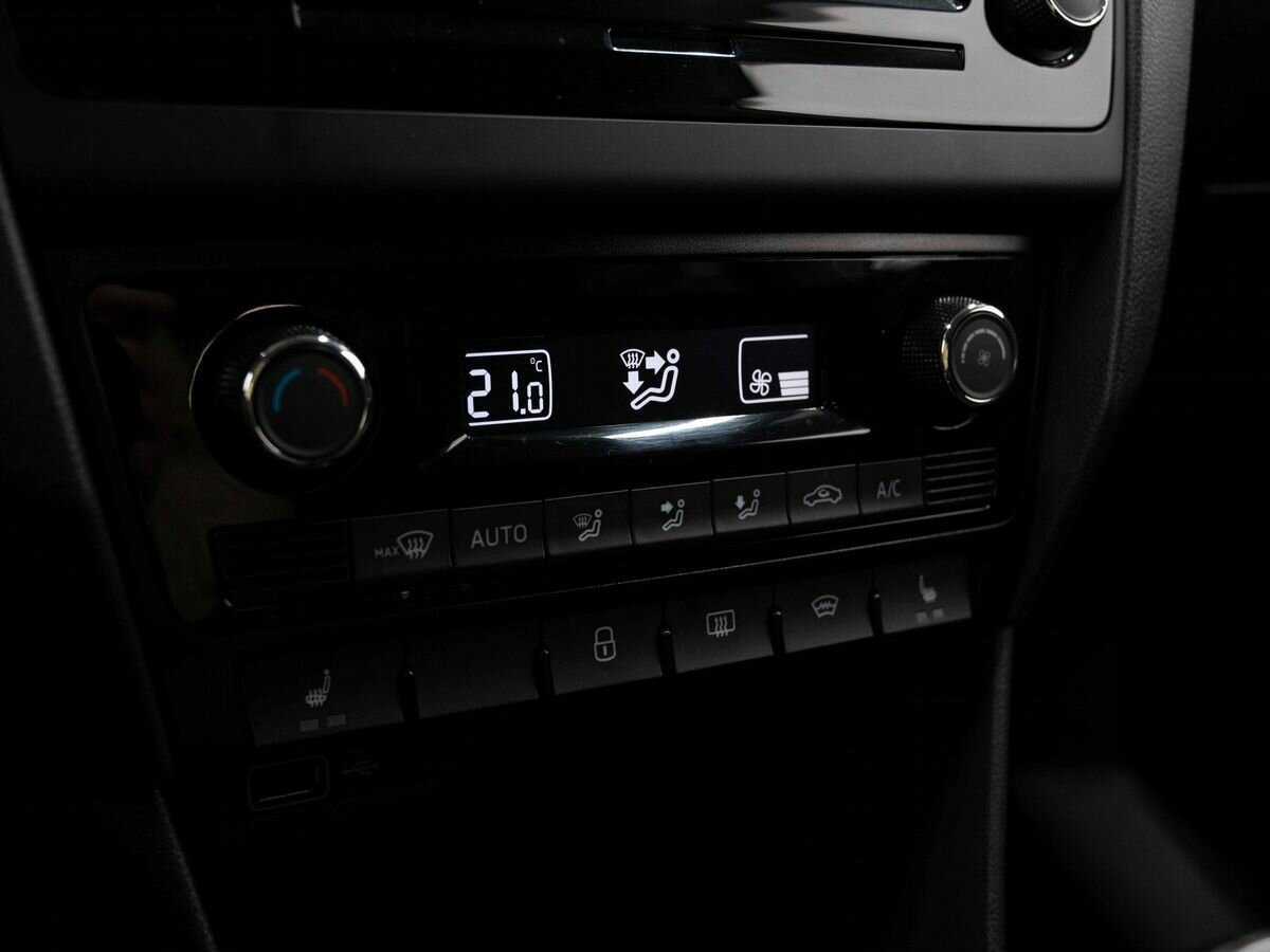 Купить Skoda Rapid, 2018, 98 000 км, фото №23