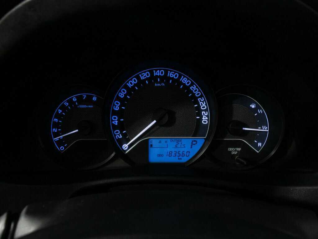 Купить Toyota Auris, 2013, 183 559 км, фото №12