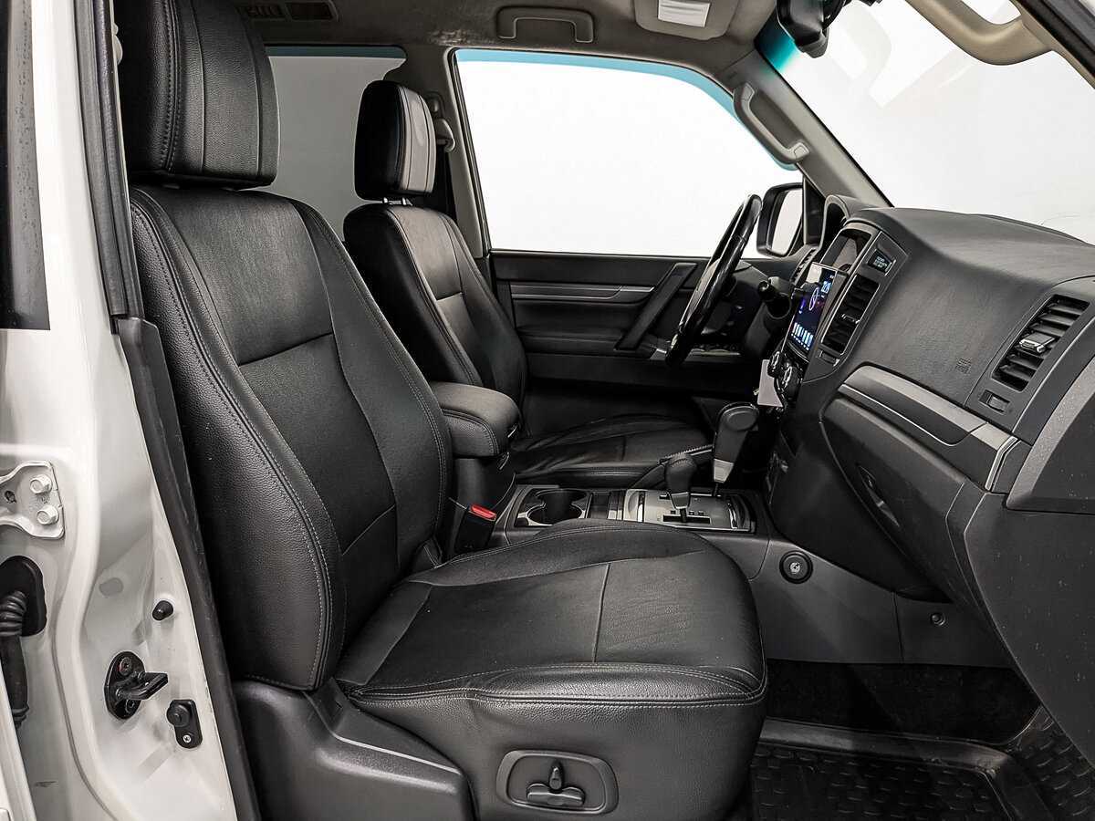 Купить Mitsubishi Pajero, 2015, 235 560 км, фото №23