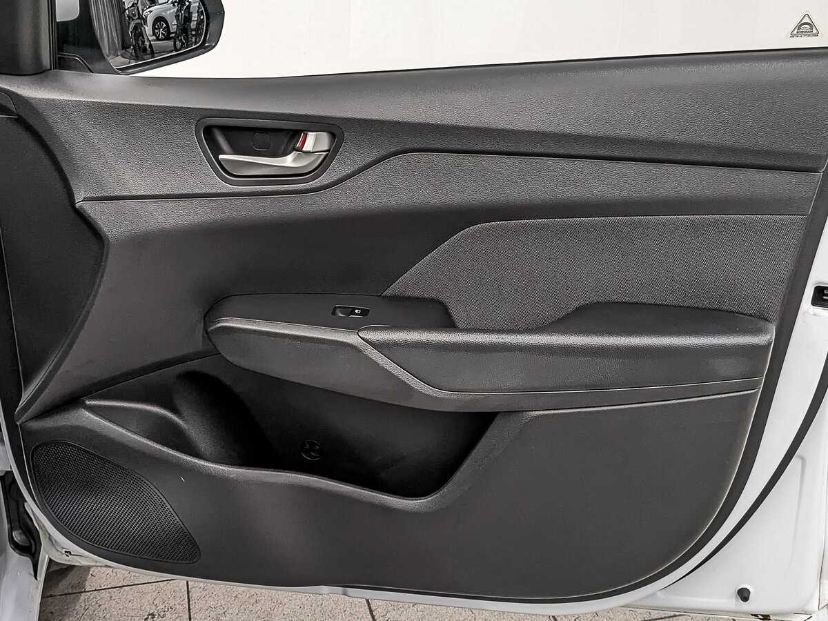 Купить Hyundai Solaris, 2017, 86 342 км, фото №24