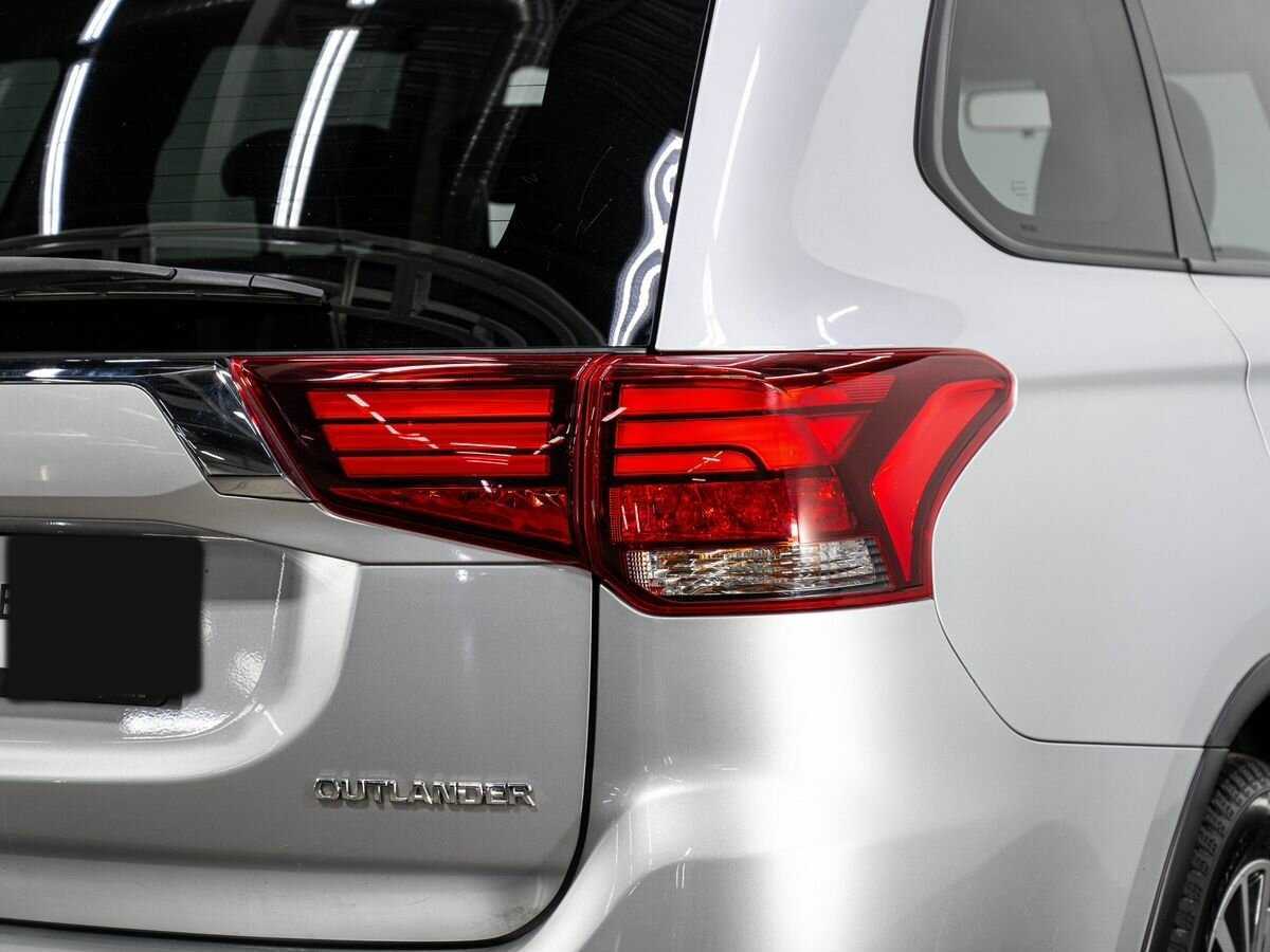 Купить Mitsubishi Outlander, 2018, 179 363 км, фото №7