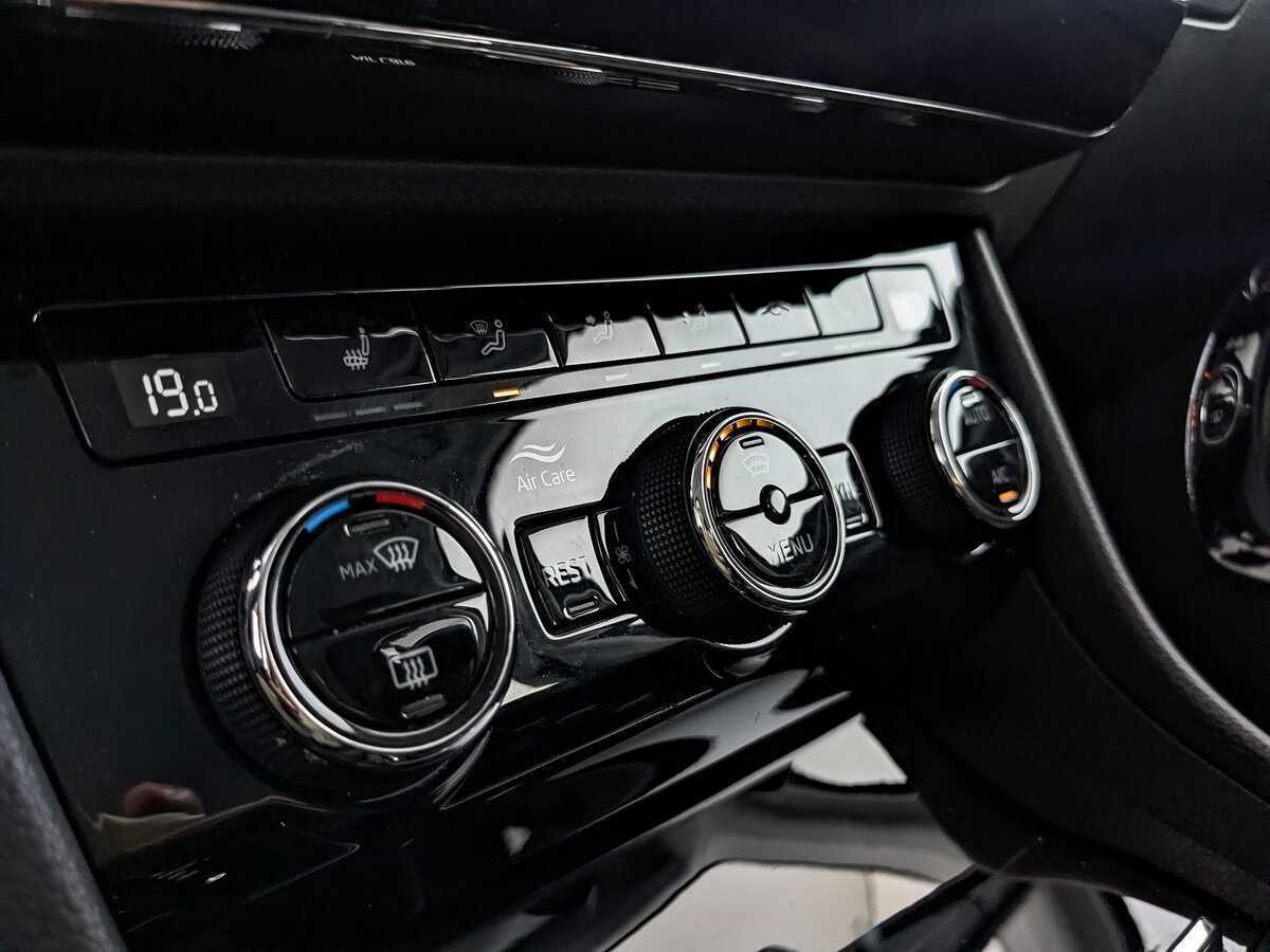 Купить Skoda Superb, 2019, 155 899 км, фото №21