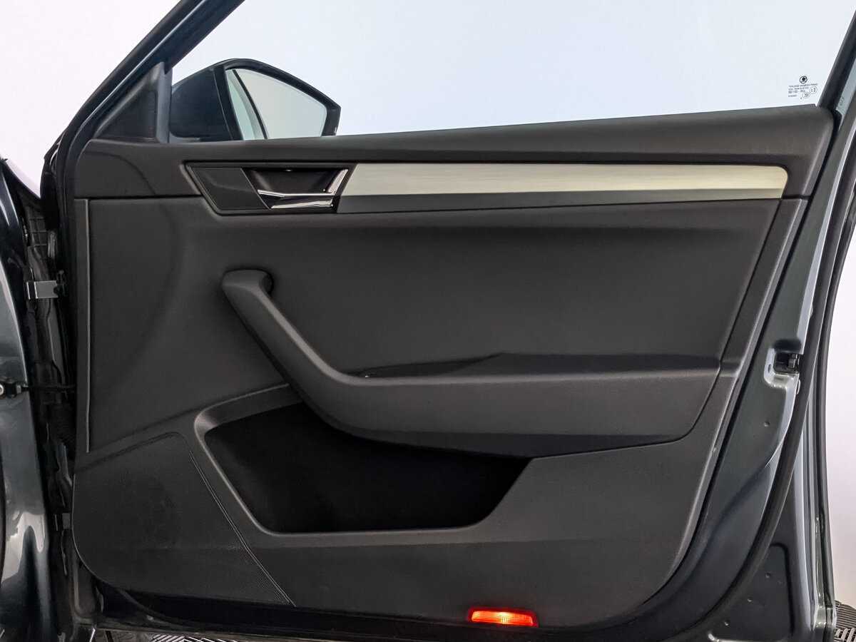 Купить Skoda Superb, 2019, 155 899 км, фото №24