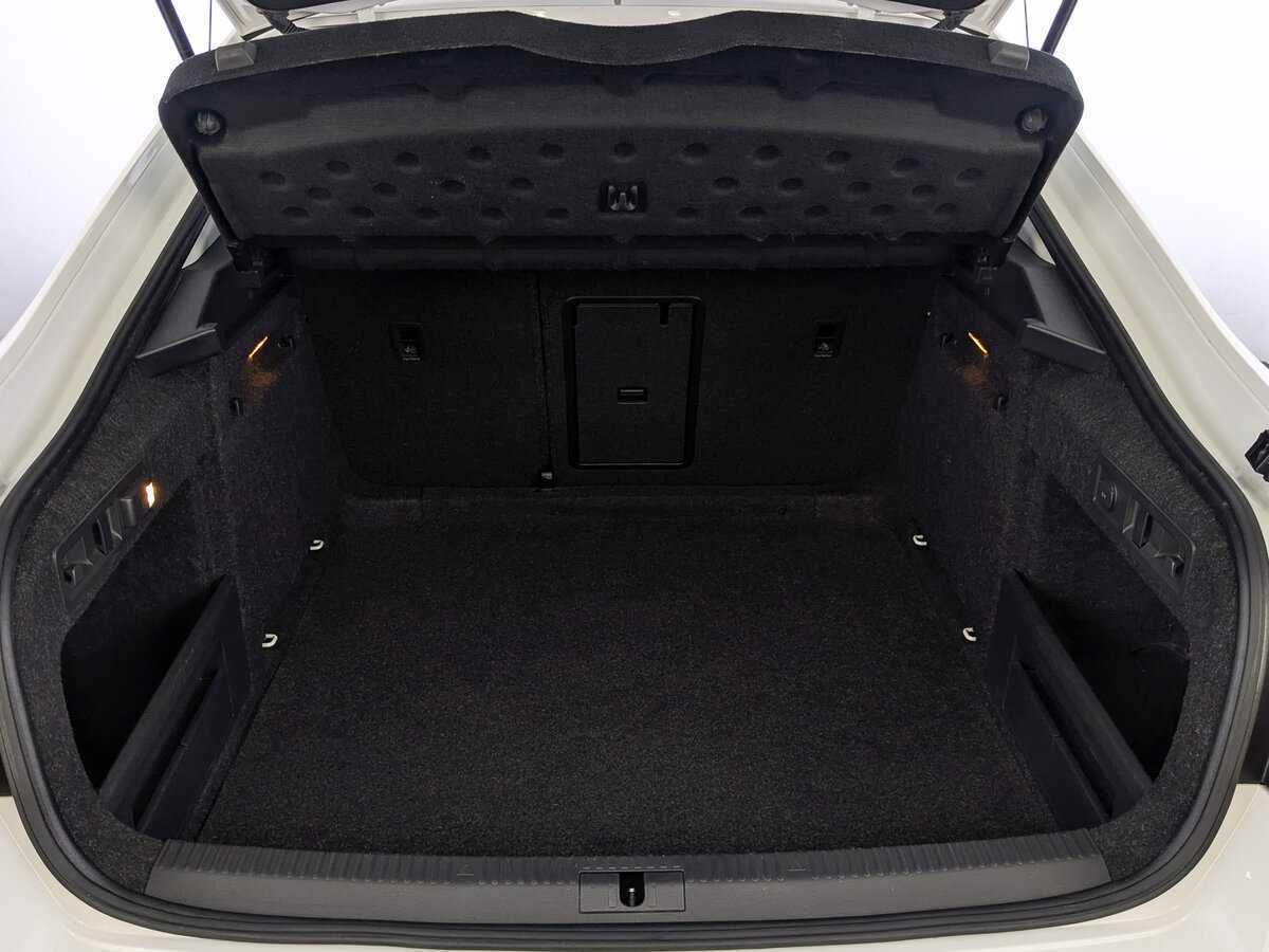 Купить Skoda Superb, 2017, 105 276 км, фото №10