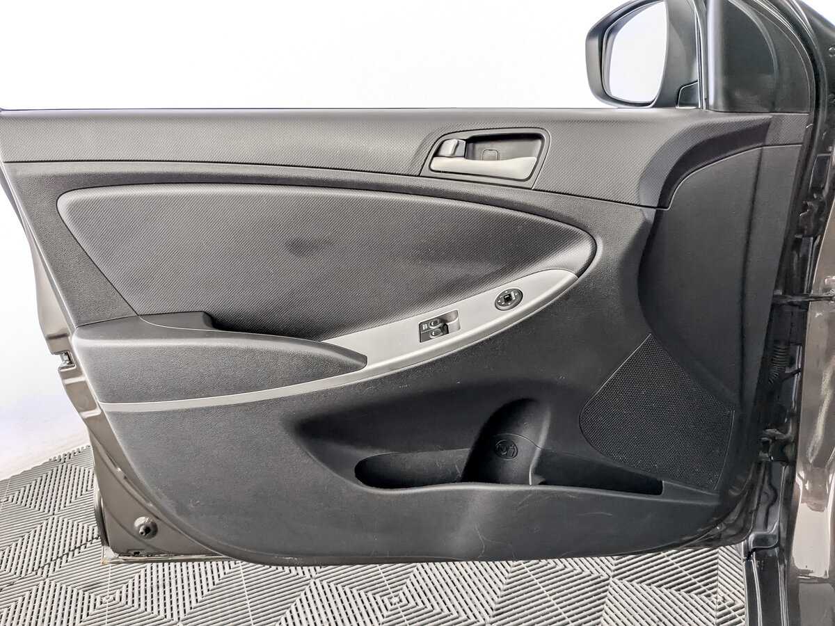 Купить Hyundai Solaris, 2016, 84 783 км, фото №18