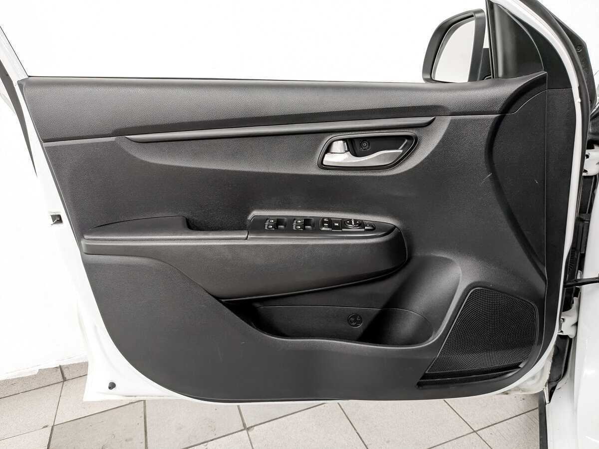 Купить Kia Rio X-Line, 2020, 189 238 км, фото №18