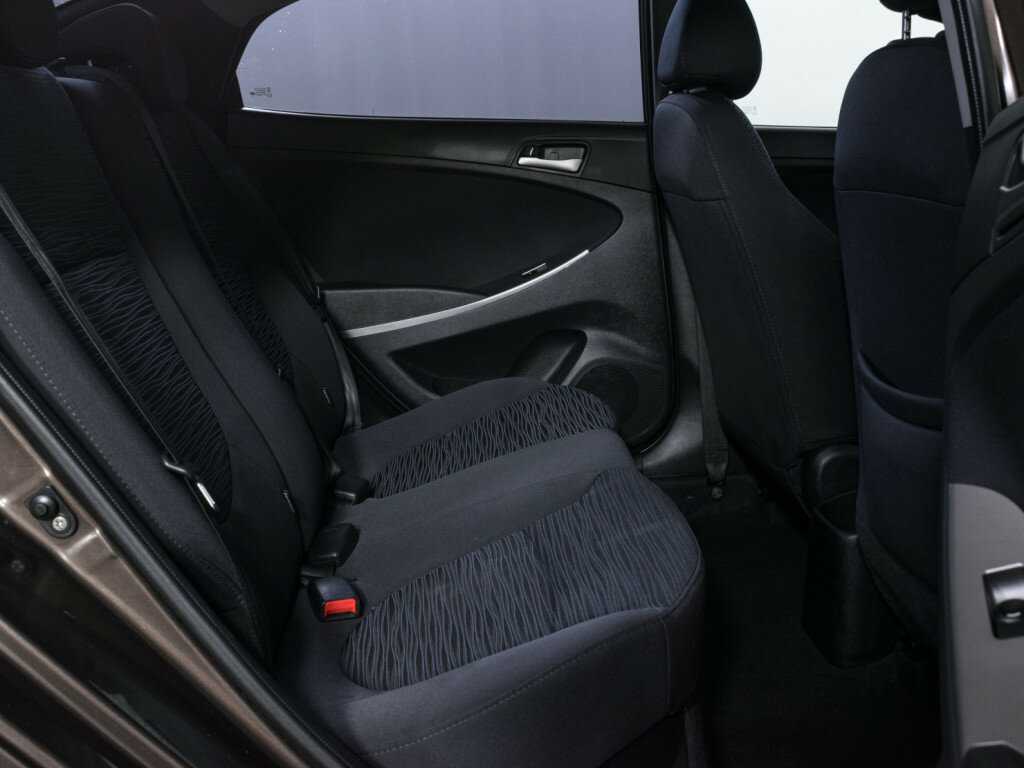 Купить Hyundai Solaris, 2014, 139 000 км, фото №9