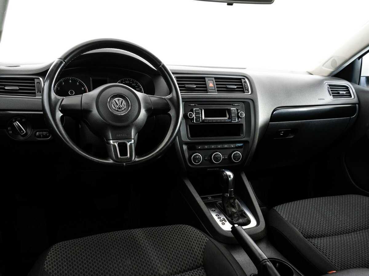 Купить Volkswagen Jetta, 2012, 203 467 км, фото №9
