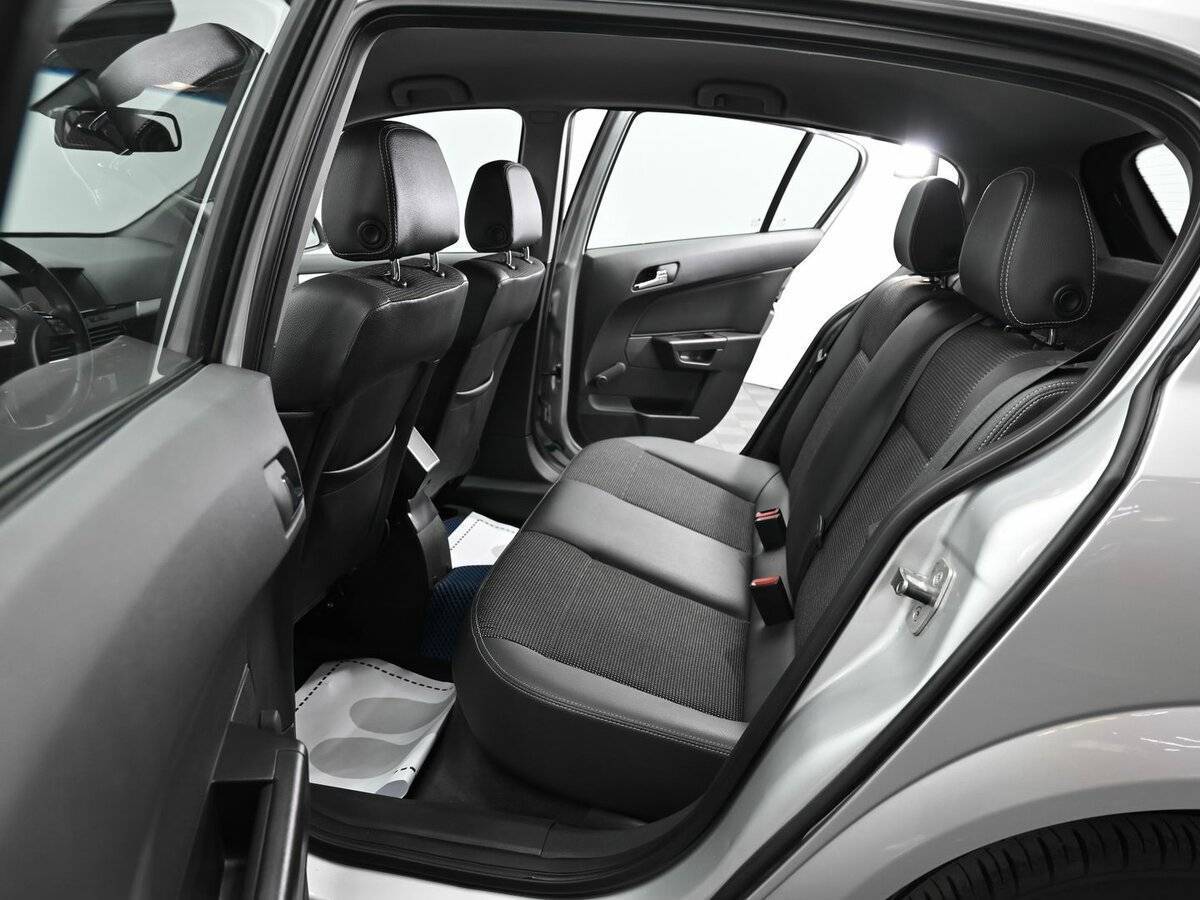 Купить Opel Astra, 2012, 154 000 км, фото №13