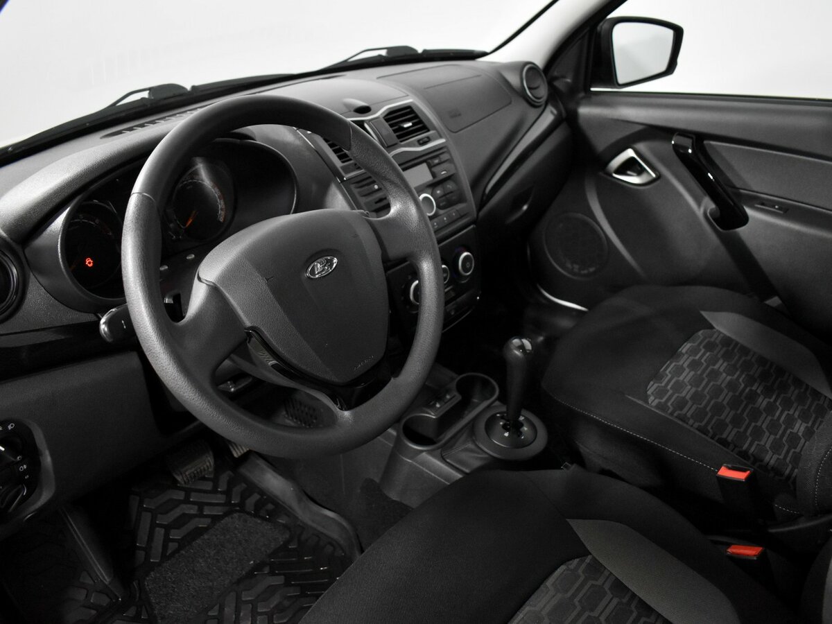 Купить Lada (ВАЗ) Granta Cross I Рестайлинг, 2019, 29 714 км, фото №9