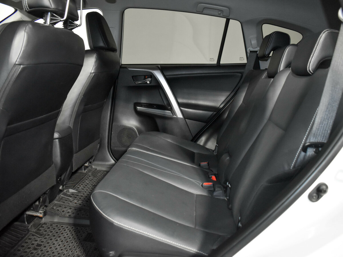 Купить Toyota RAV4 IV (XA40) Рестайлинг, 2017, 89 478 км, фото №11